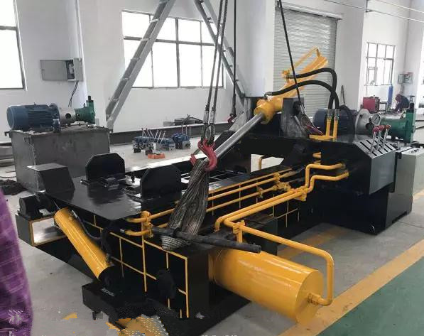 250噸雙主缸廢鋼打包機(jī)，廢鐵打包機(jī)